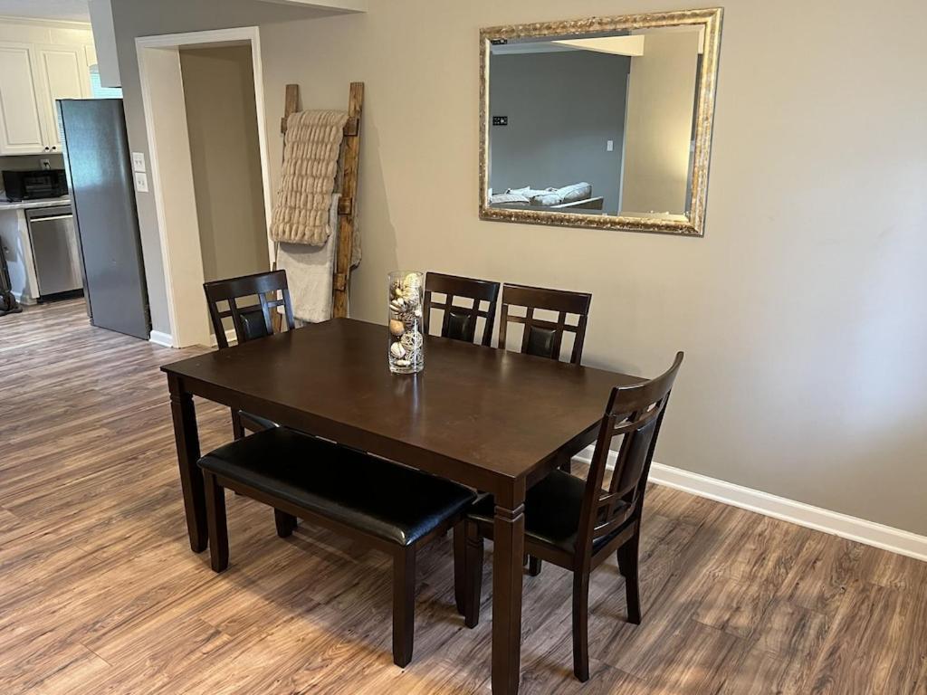 Spacious 3 Bedroom Home Near Amphitheater/Baseball/Shopping And Much More بيرل المظهر الخارجي الصورة
